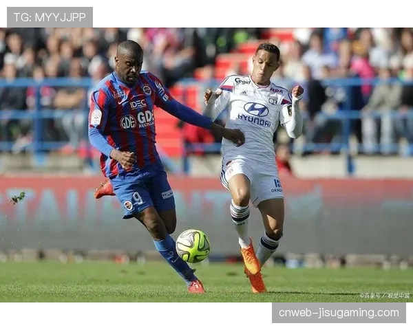 南特1-0险胜洛里昂，卡斯特罗帅位暂保但危机未解