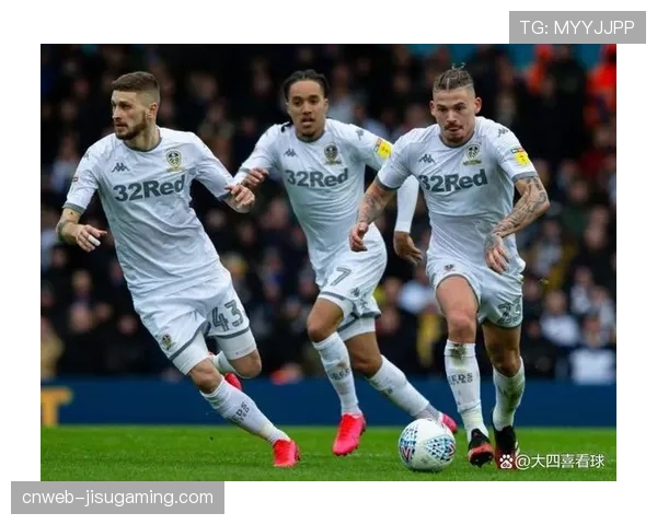 利兹联连续硬仗取分,保级路上展现韧性 利兹联连续硬仗取分,保级路上展现韧性